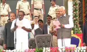 kumaraswamy sworn karnataka chief minister