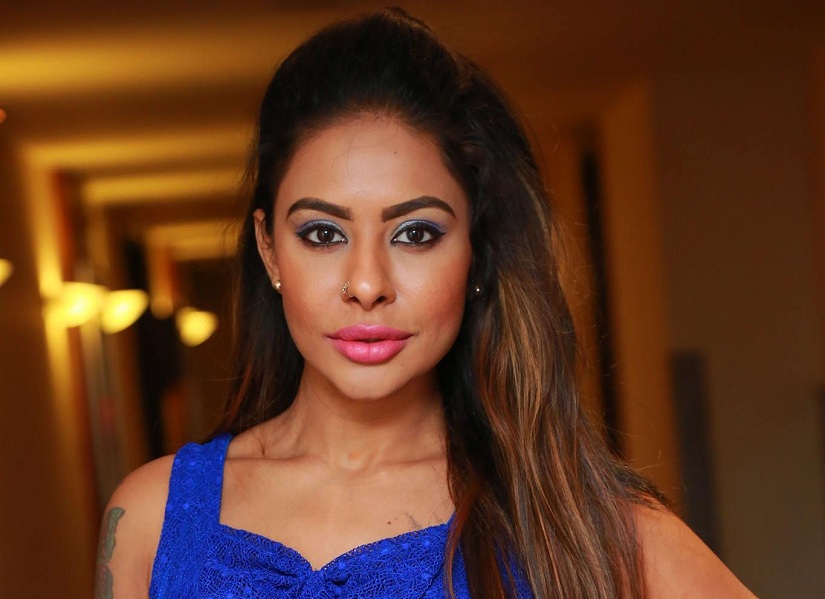 sri reddy police complaint against kollywood director and producer