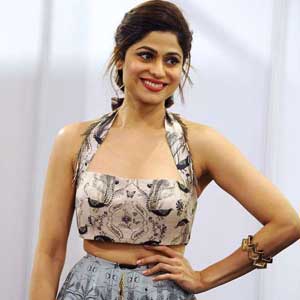 Actress Shamita shetty was verbally abused in road accident