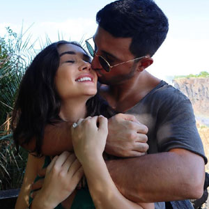 Amy jackson gets angagement with her boyfriend