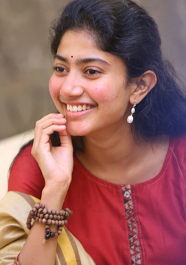 Sai pallavi returned her remuneration to producer