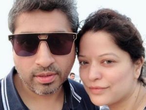 Arzoo govitrikar file case against husband