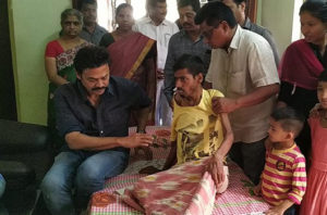 Hero Venkatesh meets his fan suffering from Cancer