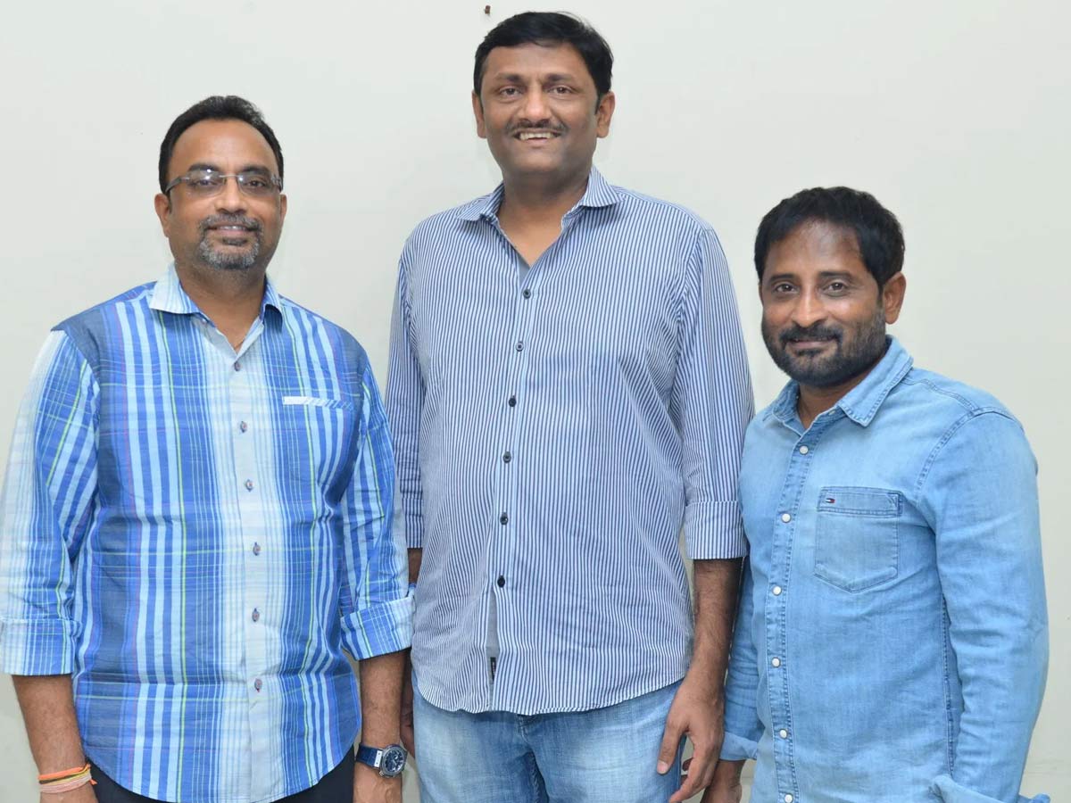 Mytri movie makers strong counter to rajesh