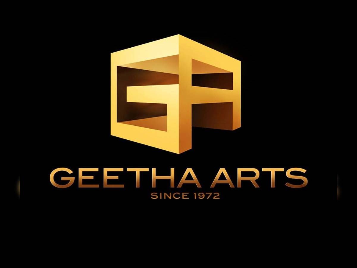geetha arts acquired remake rights of malayalam movie nayattu