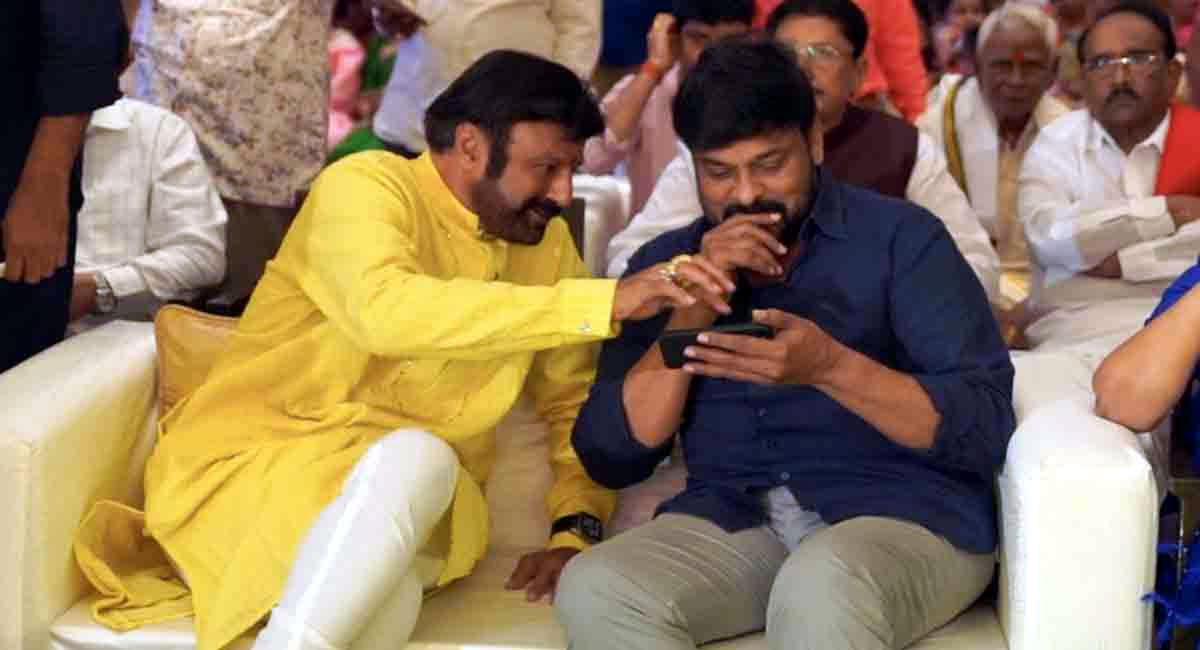 Chiranjeevi And Balakrishna Chief Guests For RRR Pre Release Event
